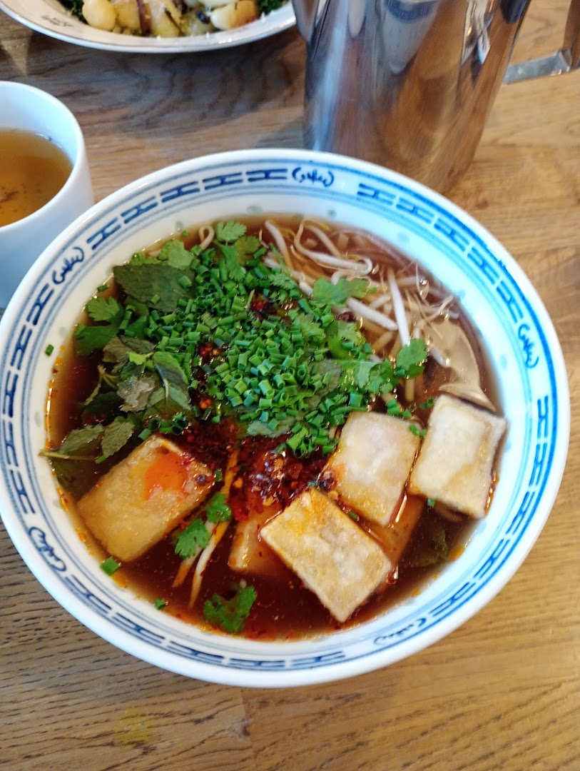 Tom yum z tofu